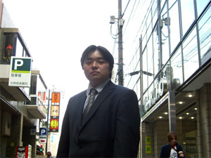 営業担当:山内